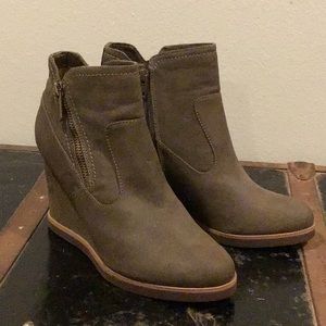 NWT INDIGO RD BOOTS